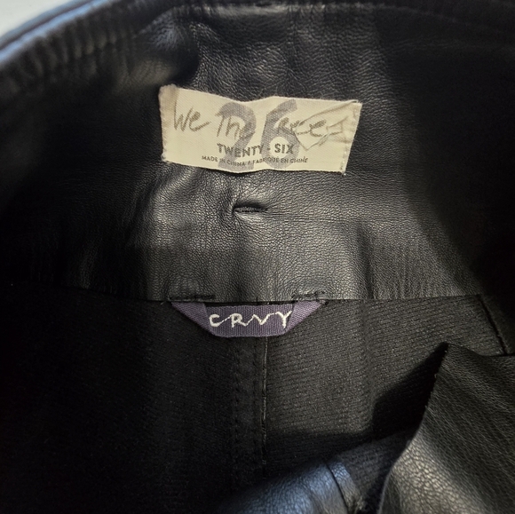 Free People We The Free Faux Leather Flares Cropped Women's 26 - Picture 10 of 11